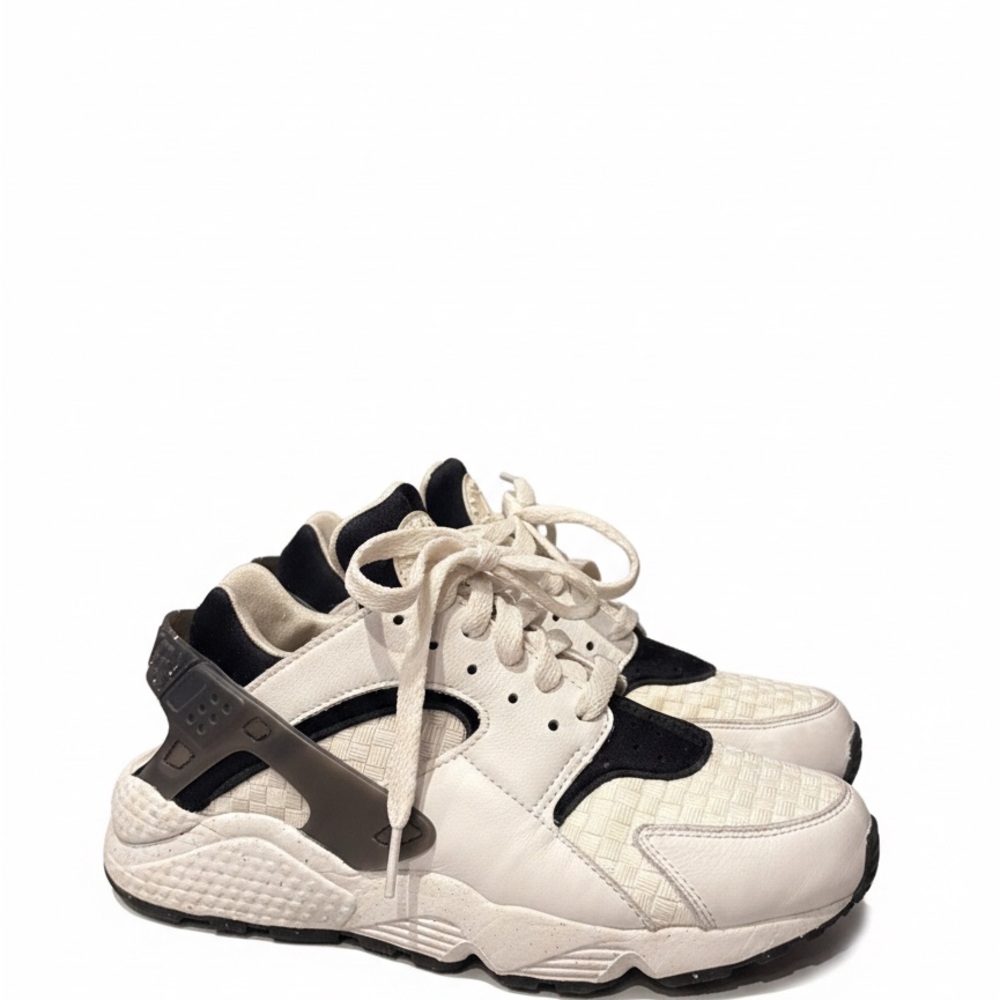 Nike Air Huarache women’s size 8.5